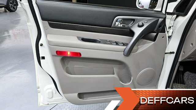 Ssangyong KORANDO 4WD Chateau 9-seater High-Limousine купить на сайте DeffCars