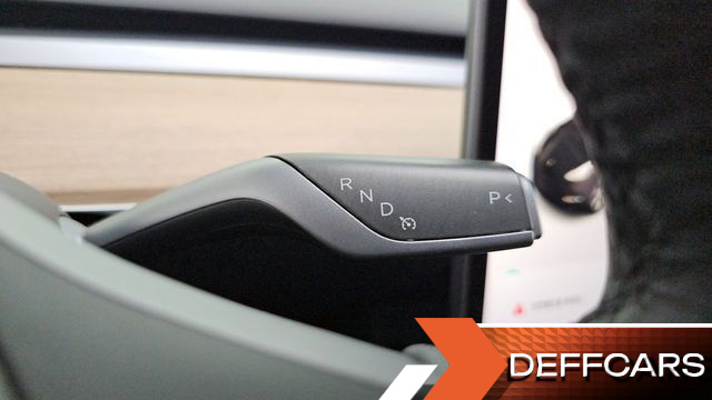 Tesla MODEL Y Long Range AWD купить на сайте DeffCars