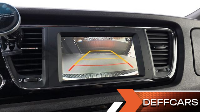 Kia CARNIVAL 7-seater Limousine President купить на сайте DeffCars