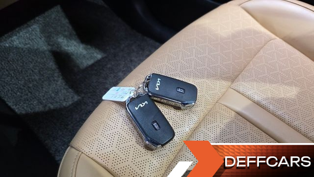 Kia SORENTO HEV 1.6 4WD Prestige купить на сайте DeffCars