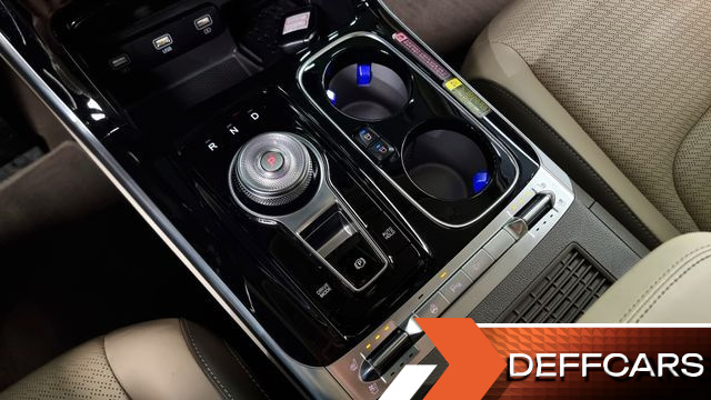 Kia CARNIVAL Gasoline 9-Seater Hi-Limousine Signature купить на сайте DeffCars