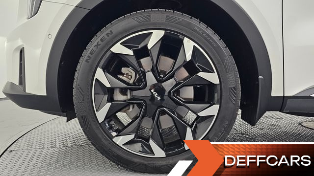 Kia SORENTO Gasoline 2.5T 2WD Signature купить на сайте DeffCars