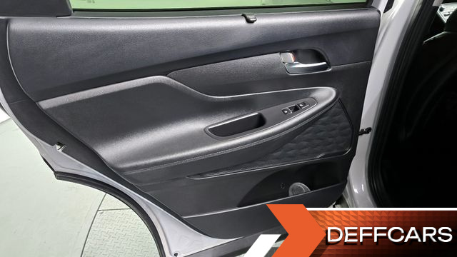 Hyundai SANTAFE Diesel 2.2 2WD Prestige купить на сайте DeffCars