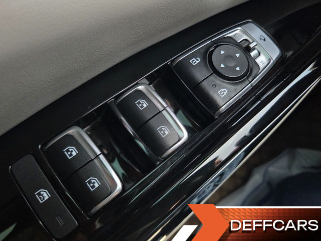 Kia CARNIVAL 9-Seater Noblesse купить на сайте DeffCars