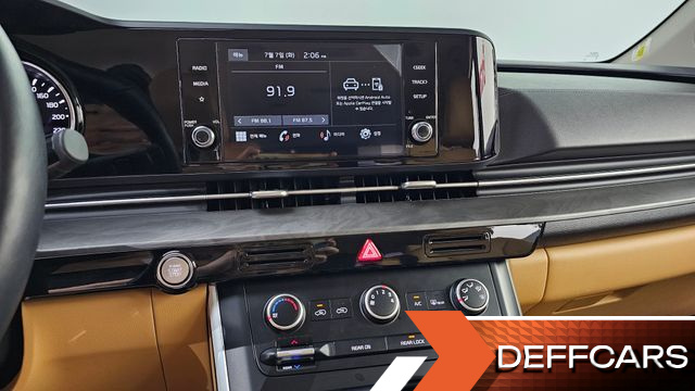 Kia CARNIVAL 9-Seater Prestige купить на сайте DeffCars