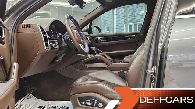 Porsche CAYENNE 3.0 купить на сайте DeffCars