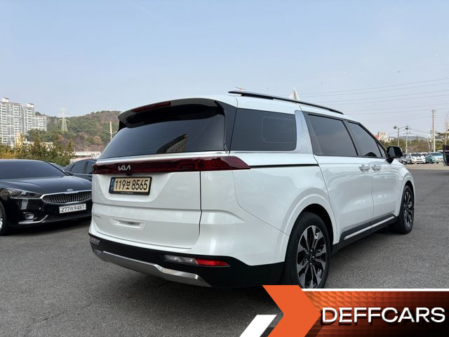 Kia CARNIVAL 9-Seater Noblesse купить на сайте DeffCars