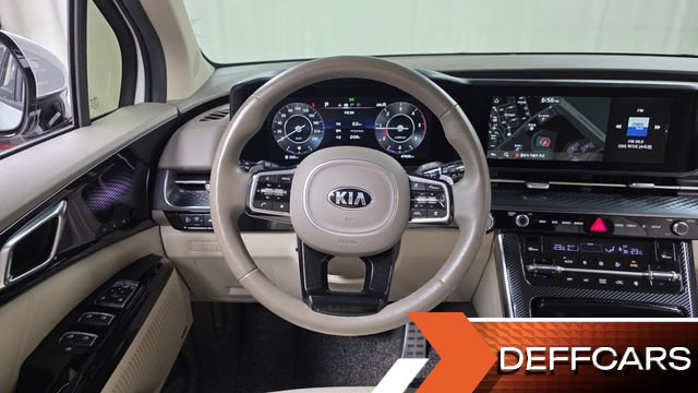 Kia CARNIVAL 9-Seater Hi-Limousine Signature купить на сайте DeffCars