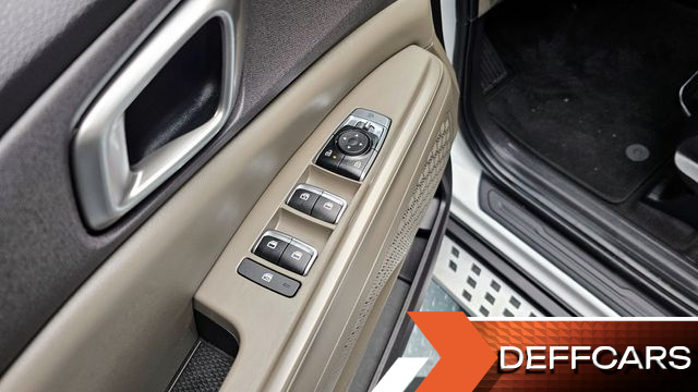 Kia CARNIVAL 9-Seater Prestige купить на сайте DeffCars