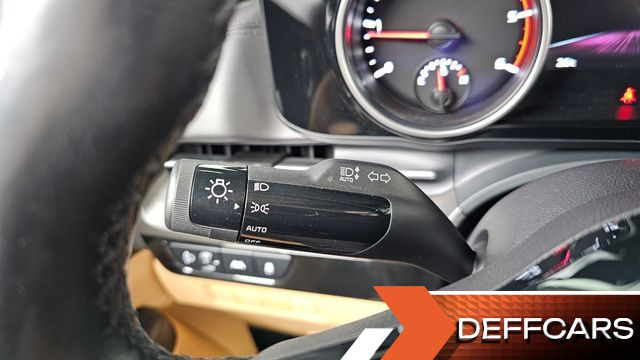 Kia CARNIVAL 9-Seater Prestige купить на сайте DeffCars