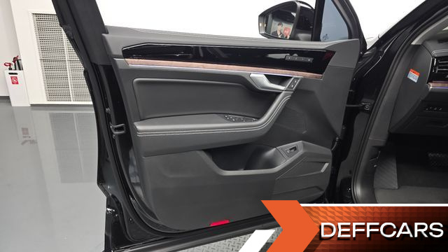 Volkswagen TOUAREG 3.0 TDI Prestige купить на сайте DeffCars