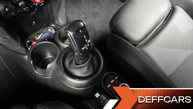 Mini COOPER 5Door Standard 3rd купить на сайте DeffCars