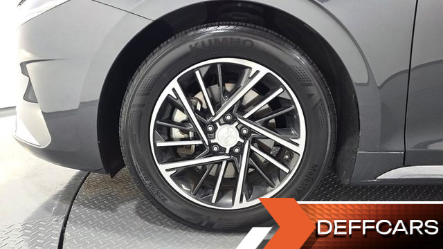 Hyundai GRANDEUR 2.5 Premium Choice купить на сайте DeffCars