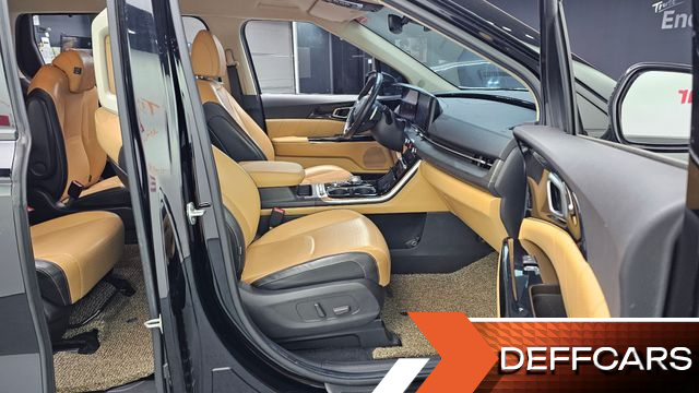 Kia CARNIVAL 9-Seater Signature купить на сайте DeffCars