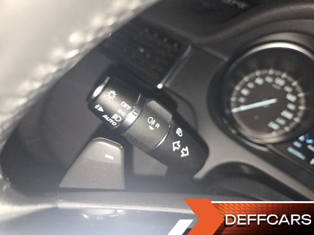 Land Rover DISCOVERY SPORT 2.0 TD4 SE купить на сайте DeffCars
