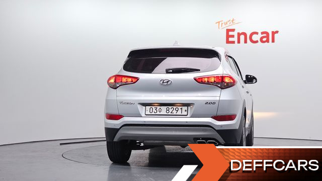 Hyundai TUCSON Diesel 2.0 2WD Style купить на сайте DeffCars