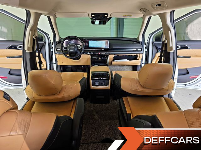 Kia CARNIVAL 9-Seater Signature купить на сайте DeffCars