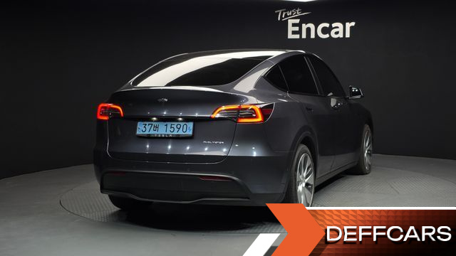 Tesla MODEL Y Long Range AWD купить на сайте DeffCars