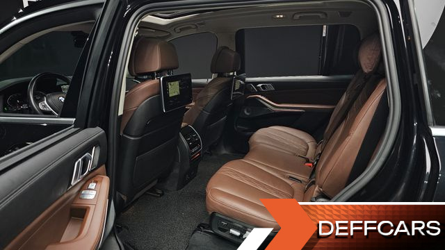 BMW X7 xDrive 40i Design Pure Excellence 7-Seater купить на сайте DeffCars