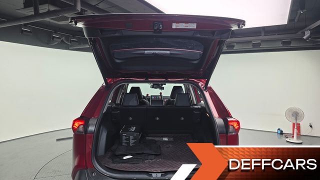 Toyota RAV4 2.5 4WD Hybrid купить на сайте DeffCars
