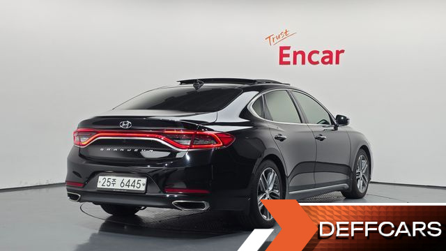 Hyundai GRANDEUR 2.4 Exclusive Special купить на сайте DeffCars