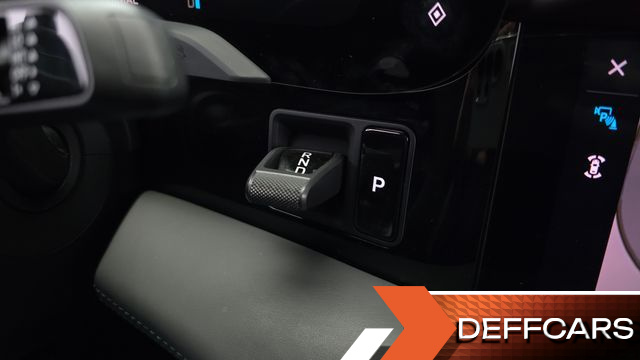 Porsche TAYCAN 4S купить на сайте DeffCars