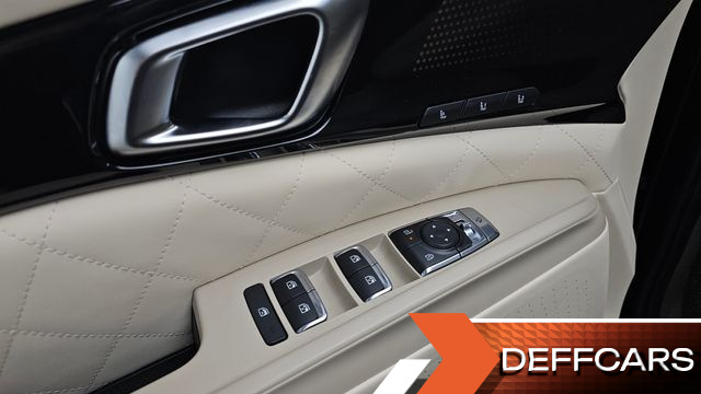 Kia CARNIVAL HEV 9-Seater Hi-Limousine (Special vehicle) купить на сайте DeffCars