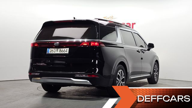 Kia CARNIVAL 9-Seater Noblesse купить на сайте DeffCars