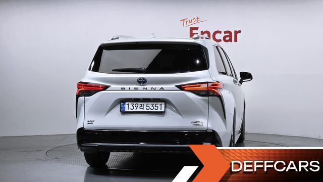 Toyota SIENNA 2.5 Hybrid AWD купить на сайте DeffCars