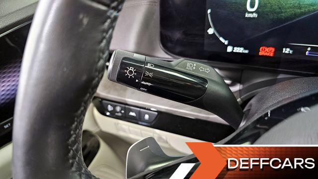 Kia CARNIVAL 7-Seater Signature купить на сайте DeffCars