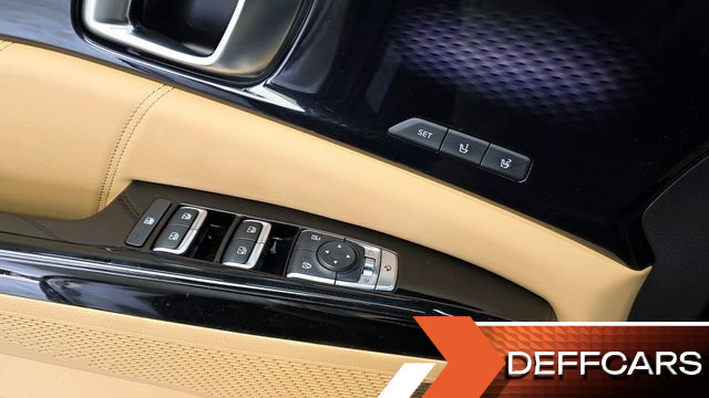 Kia CARNIVAL Gasoline 7-Seater Signature купить на сайте DeffCars