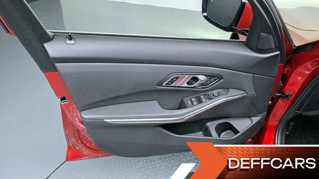 BMW 3-SERIES 320i купить на сайте DeffCars