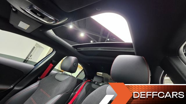 Mercedes A-CLASS AMG A35 4MATIC Sedan купить на сайте DeffCars