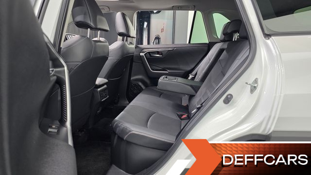Toyota RAV4 2,5 4WD Hybrid LTD купить на сайте DeffCars