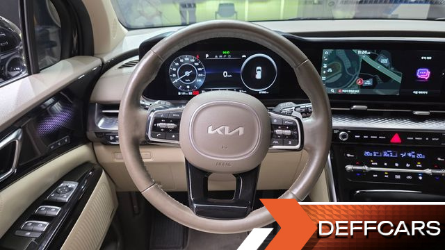 Kia CARNIVAL Gasoline 4-Seater Hi-Limousine Signature купить на сайте DeffCars