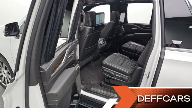 Cadillac ESCALADE 6.2 ESV ESV Premium Luxury Platinum купить на сайте DeffCars