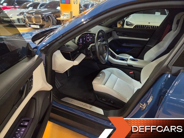 Porsche TAYCAN Turbo купить на сайте DeffCars