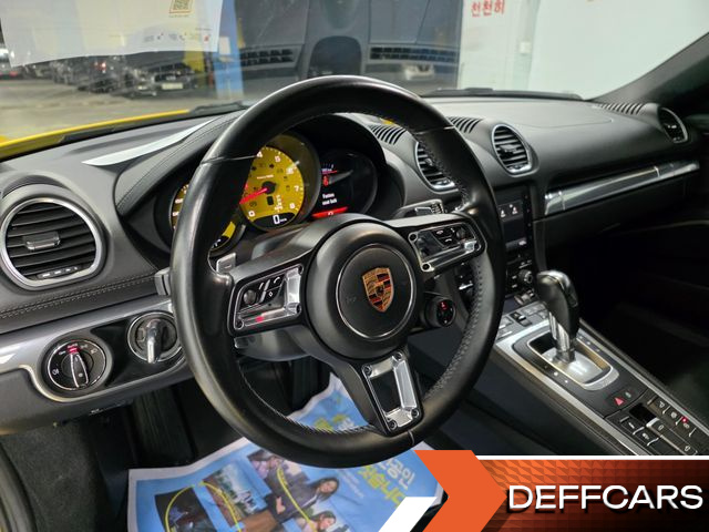 Porsche 718 2.0 купить на сайте DeffCars