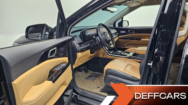 Kia CARNIVAL 9-Seater Signature купить на сайте DeffCars