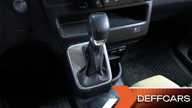 Hyundai STARIA Cargo 3-Seater Modern купить на сайте DeffCars