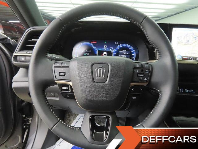 Toyota CROWN 2.5 4WD Hybrid купить на сайте DeffCars