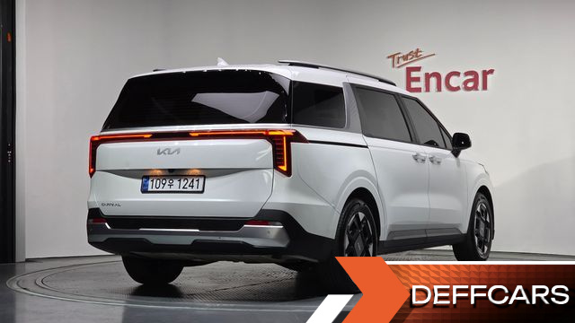 Kia CARNIVAL 9-Seater Prestige купить на сайте DeffCars