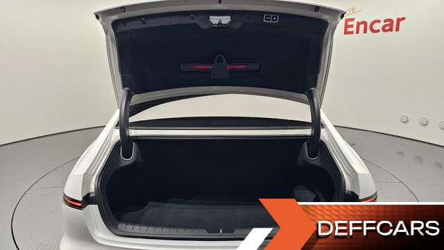 Hyundai GRANDEUR 2,5 Gasoline 2WD Calligraphy купить на сайте DeffCars