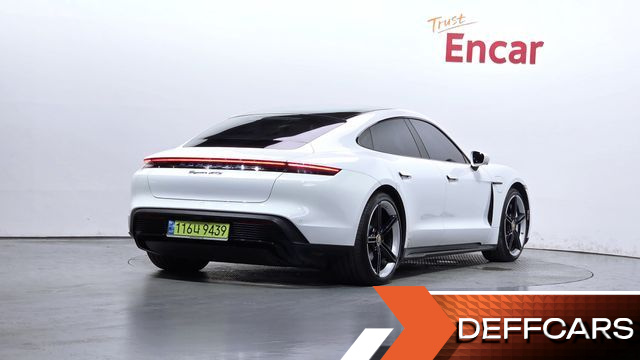 Porsche TAYCAN GTS купить на сайте DeffCars