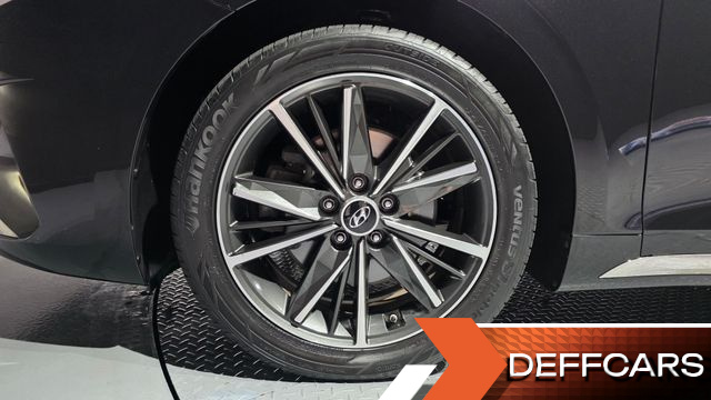 Hyundai GRANDEUR 2.5 Le Blanc купить на сайте DeffCars