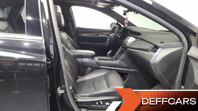 Cadillac XT5 3.6 Platinum купить на сайте DeffCars
