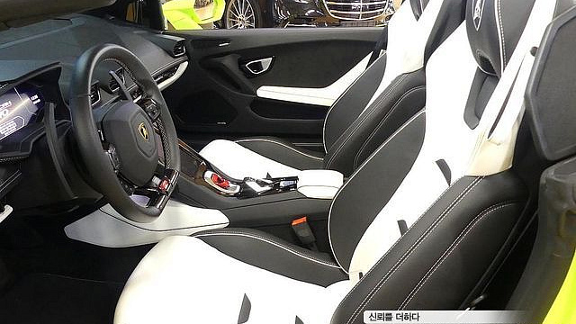 Lamborghini HURACAN LP640-4 EVO Spyder купить на сайте DeffCars