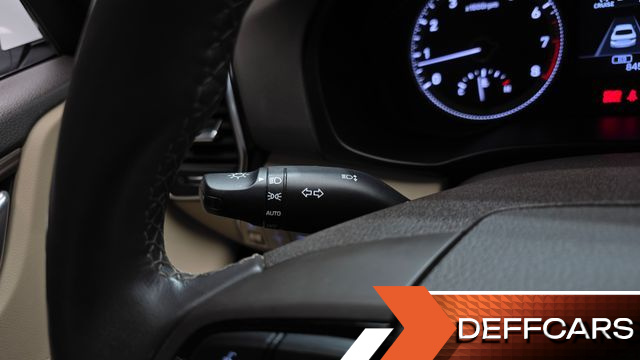 Hyundai GRANDEUR 2.4 Premium Special купить на сайте DeffCars