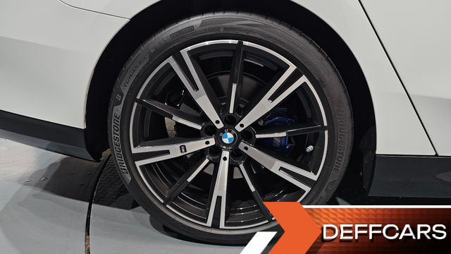 BMW 5-SERIES 530i xDrive M Sport купить на сайте DeffCars