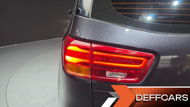 Kia CARNIVAL 7-Seater Limousine VIP купить на сайте DeffCars
